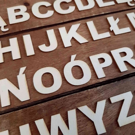 Dowolne litery alfabetu 2cm z beermaty 35 sztuk